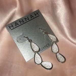 Silver teardrop earrings 💎